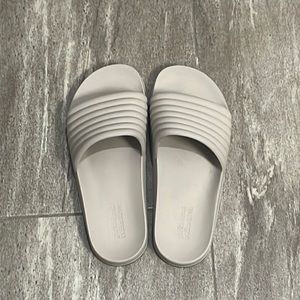 Girlfriend Collective Slides